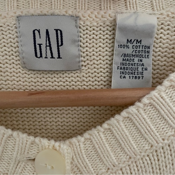 Beige knit sweater - Picture 2 of 2